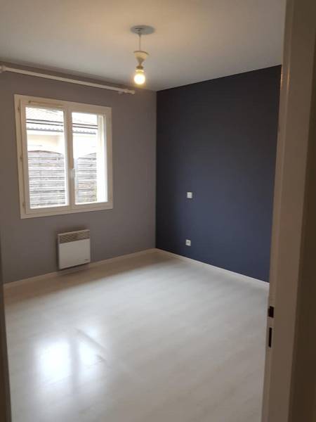 Rénovation d'une chambre en bleu et gris